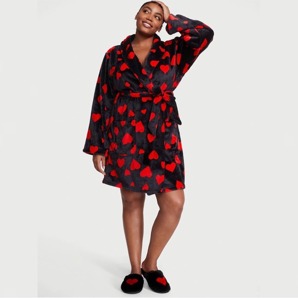 VICTORIA’S SECRET PINK Short Cozy Robe - Picture 2 of 3